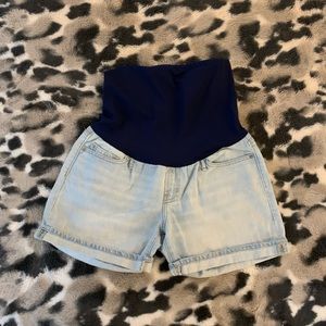 Maternity shorts with high belly band